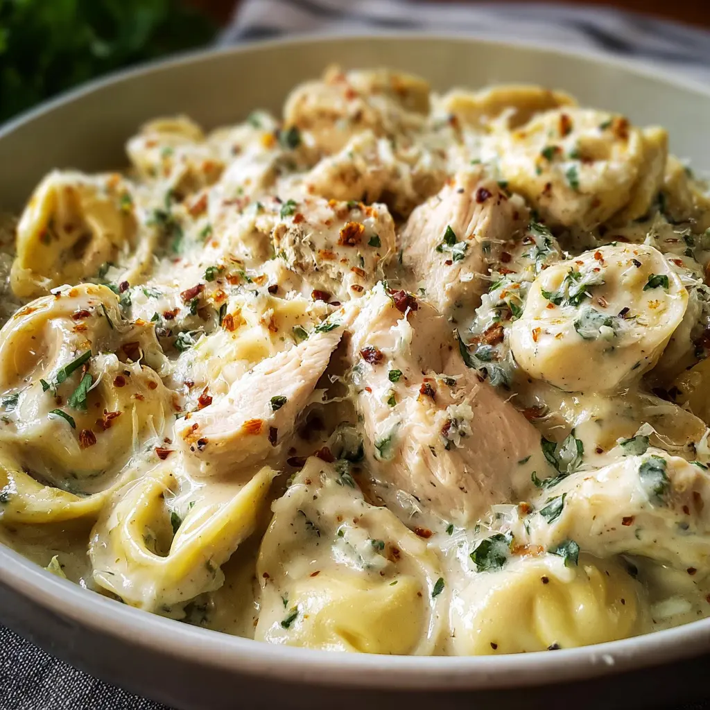 Creamy Crockpot Chicken Alfredo Tortellini