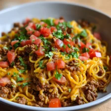 Taco Spaghetti: Easy Family Recipe with Turkey Bacon and Beef